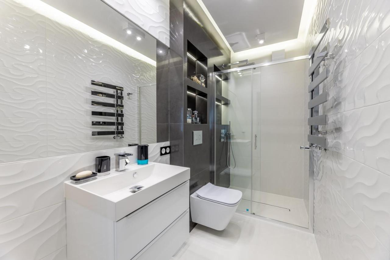 Leo Apartament Delux Ustrzyki Dolne Kültér fotó