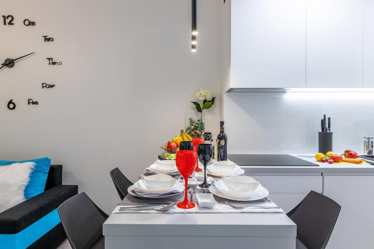 Leo Apartament Delux Ustrzyki Dolne Kültér fotó
