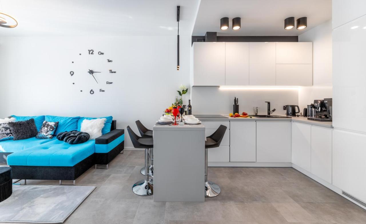 Leo Apartament Delux Ustrzyki Dolne Kültér fotó