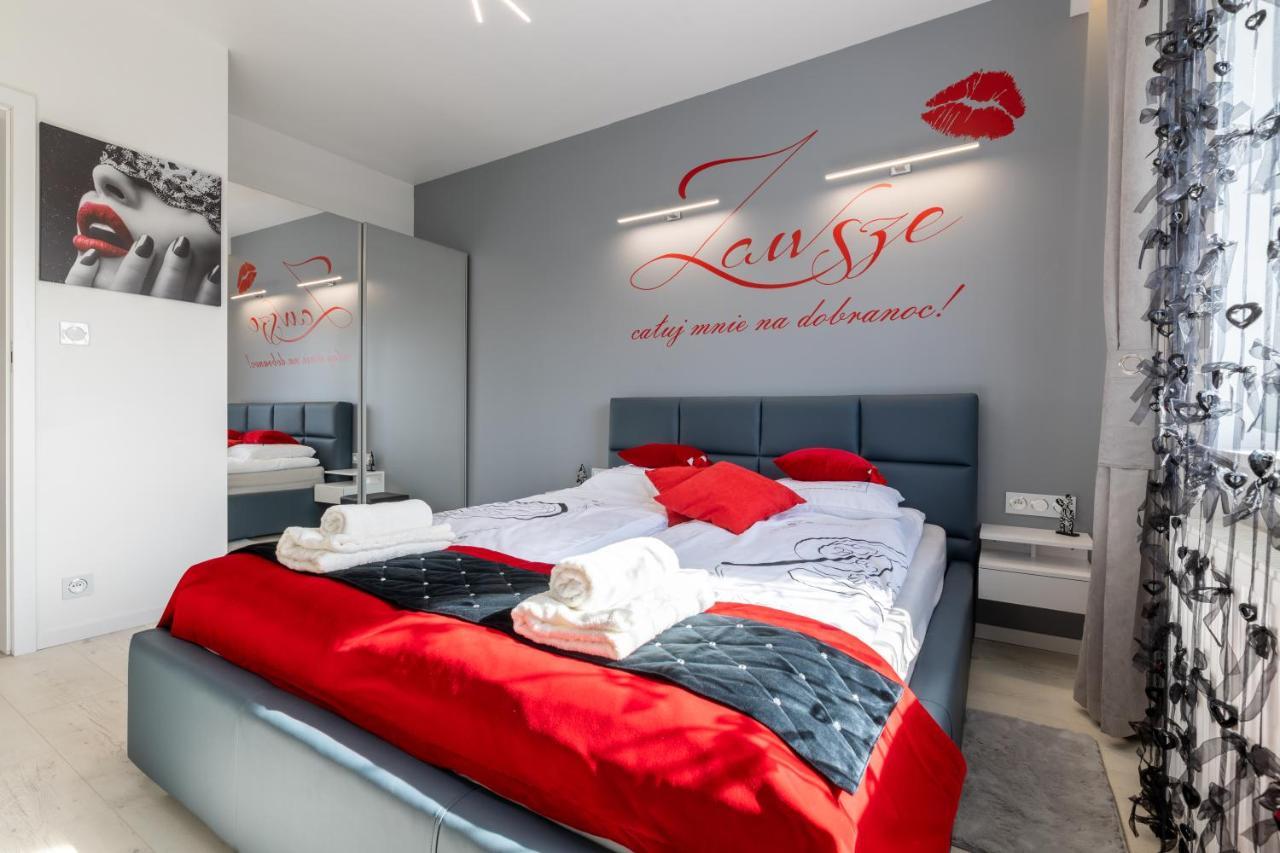 Leo Apartament Delux Ustrzyki Dolne Kültér fotó
